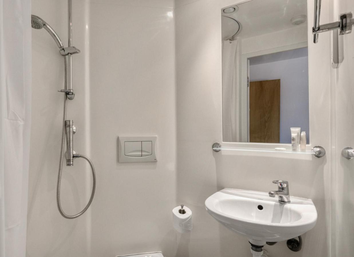 Bright & Central Room In Luton, Sleeps 2 루턴 외부 사진